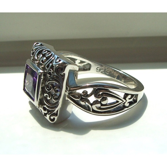 925 STERLING SILVER Ornate Simulated Amethyst Cubic Zironia Ring - Picture 12 of 16